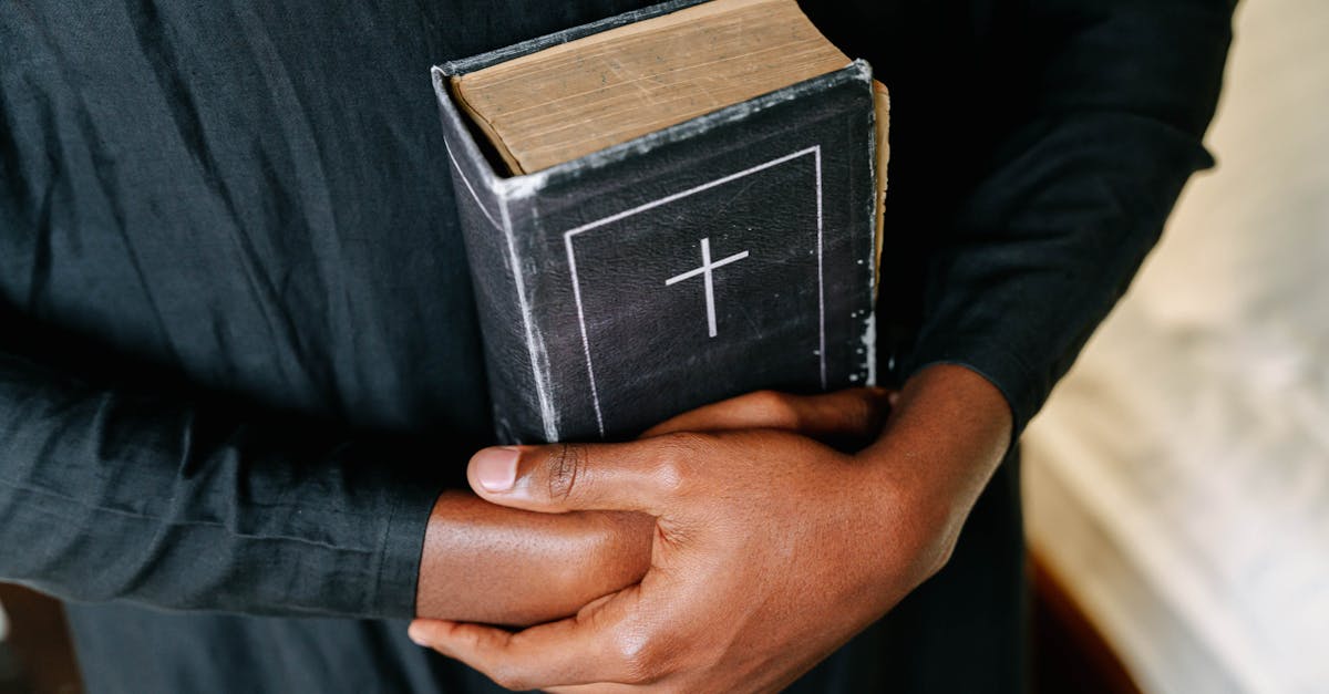 5 Dialogue Prompts to Discuss Spiritual Beliefs Without Judgment in Romantic Partnerships
