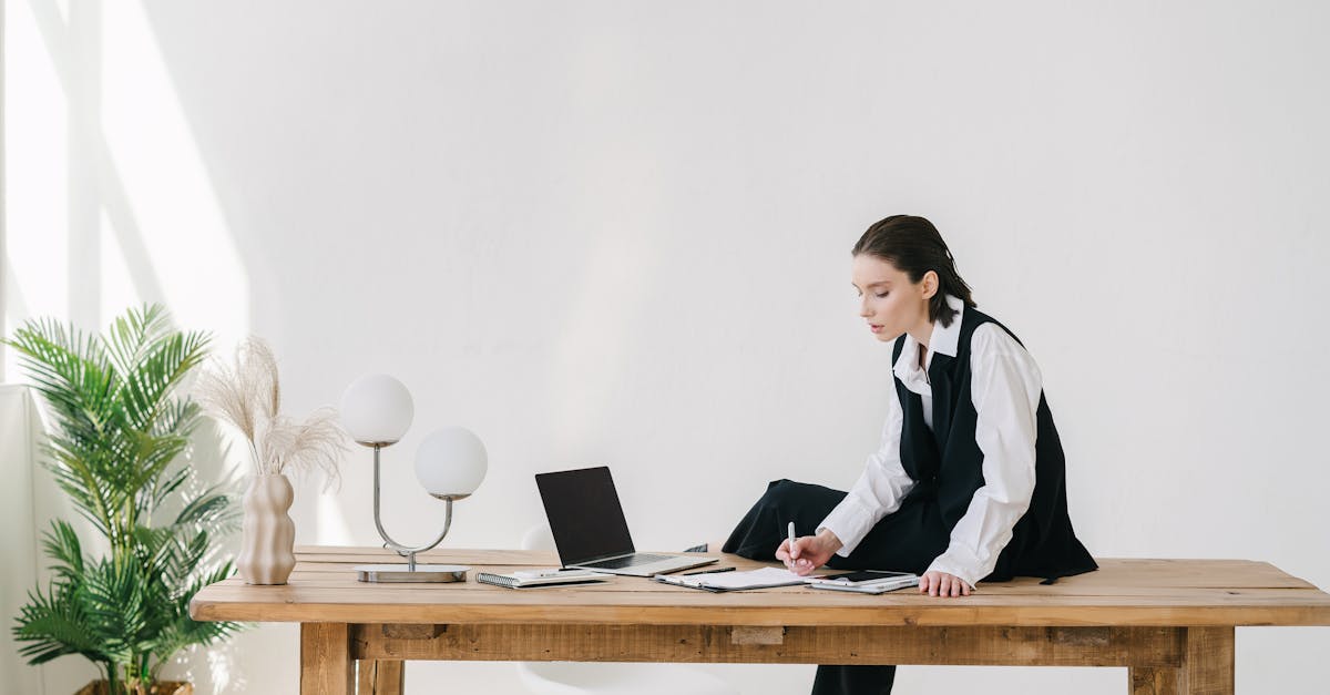 How to Create a 5-Minute Grounding Ritual Before High-Stakes Meetings