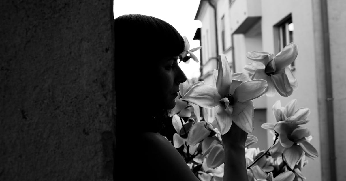 How to Use the Hermetic Principle of Mentalism to Break Negative Thought Loops