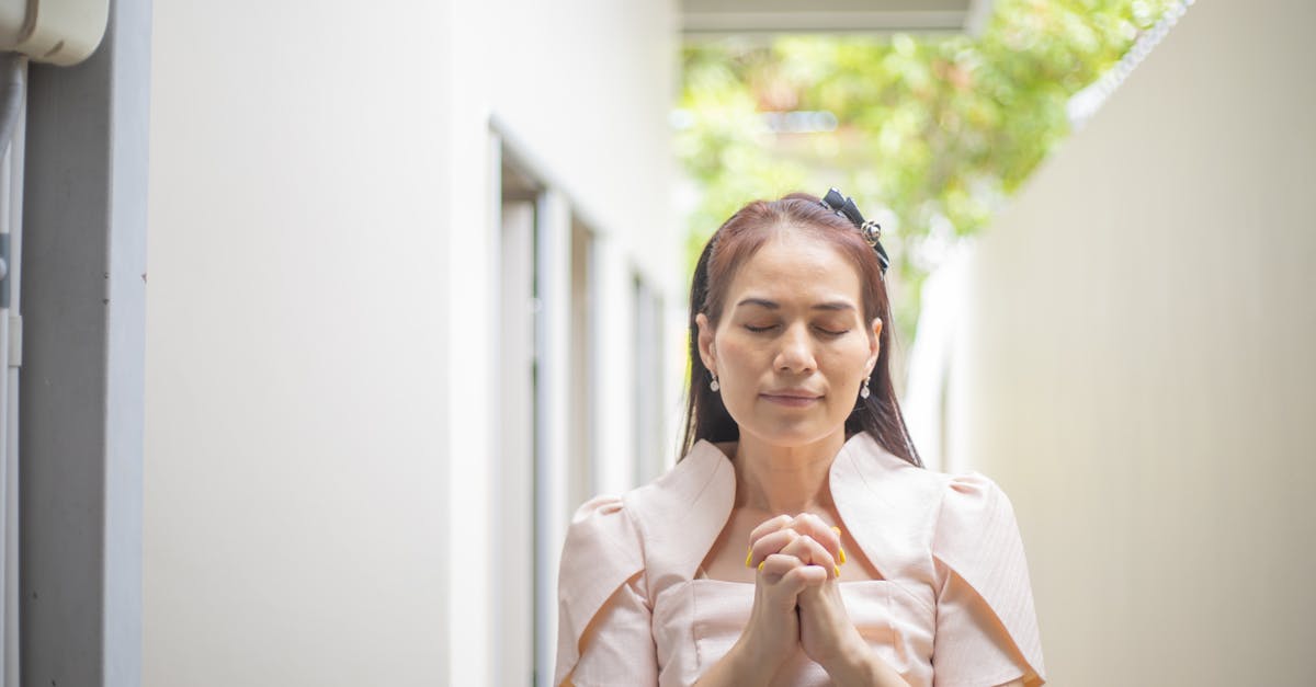 Overcoming Chronic Anxiety Through Short Nondual Breath Releasing