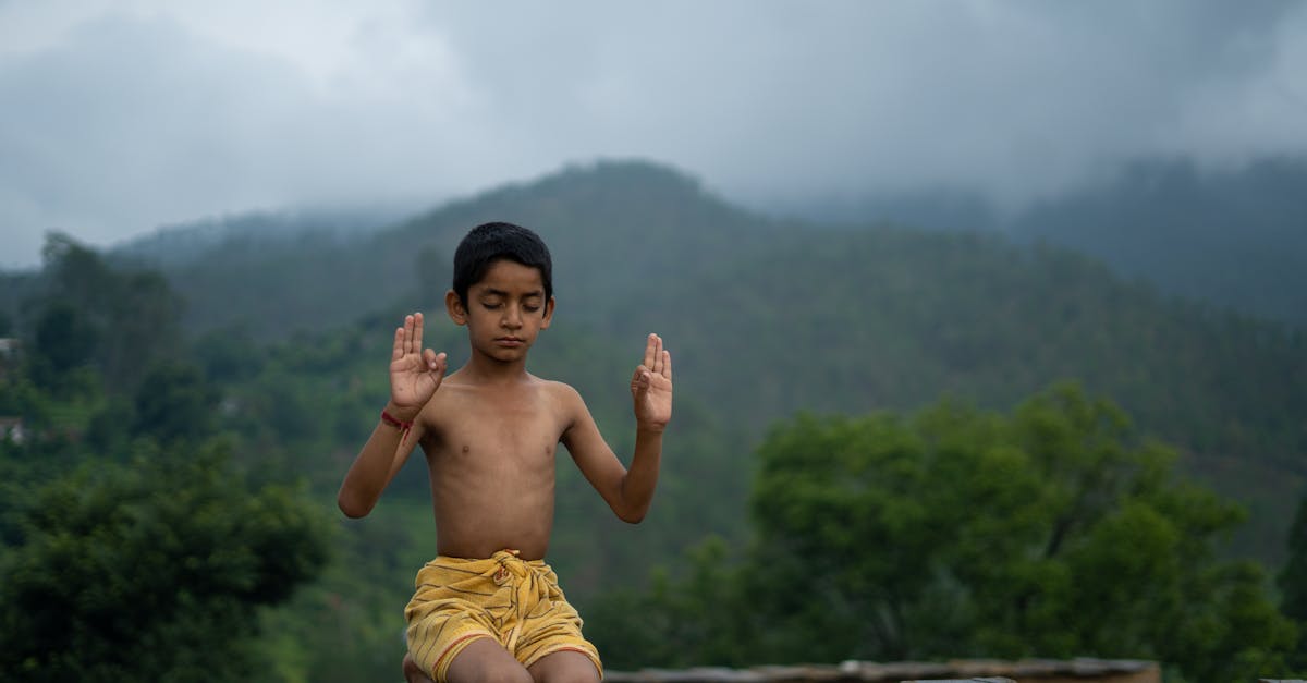 Overcoming Distractions in Meditation: 5 Strategies for Noisy Homes