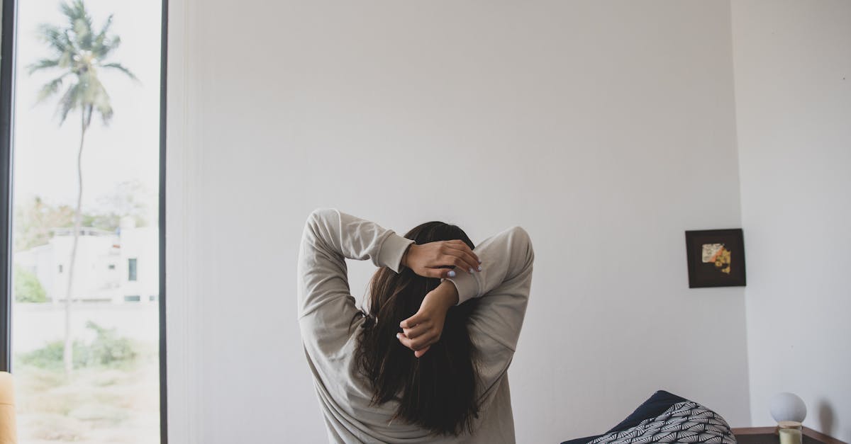 How Can I Use My First 10 Minutes After Waking to Set My Consciousness for the Day?