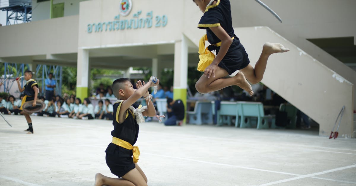 Can Wim Hof–Style Breathwork Really Build Cold Resilience? A Practical Guide to What Changes in Your Body