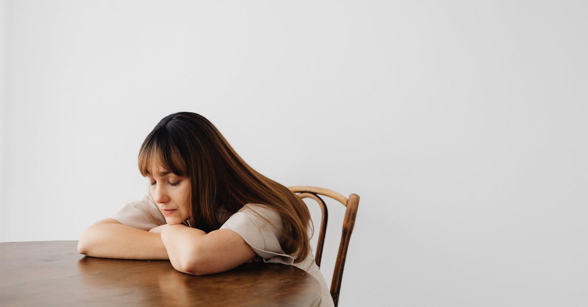 The Pause and Predict Technique: Train Your Intuition in 5-Second Daily Moments